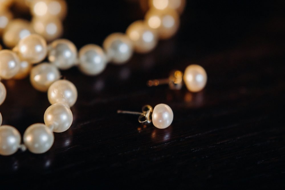 accessories-for-the-bride-earrings-white-wedding-earrings